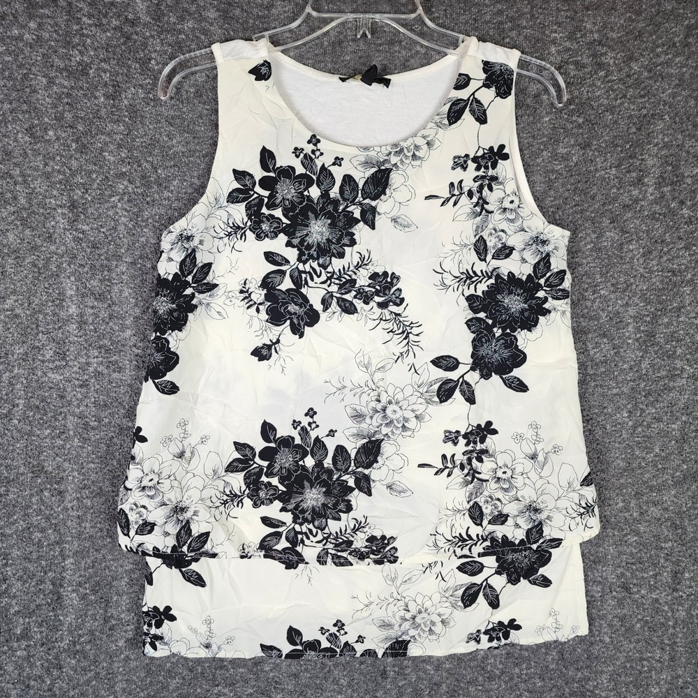 DG2 Product Type Womens S Layered Floral White Attribute NEW